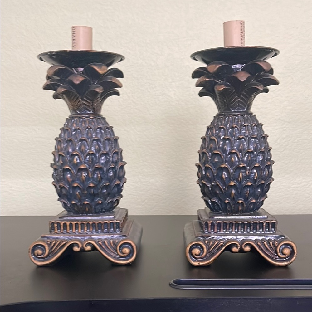 Pineapple-Inspired Resin Candleholders – Set of 2